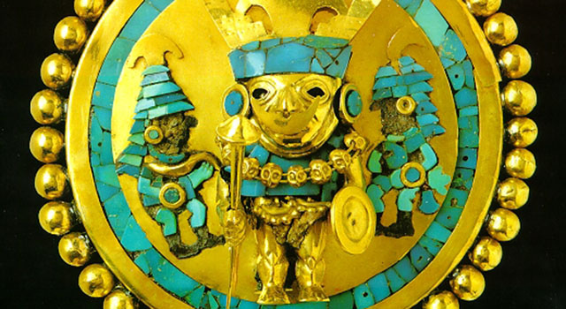 Orejera del Señor de Sipán